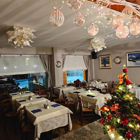 Hotel Bucaneve Bardonecchia Exteriör bild