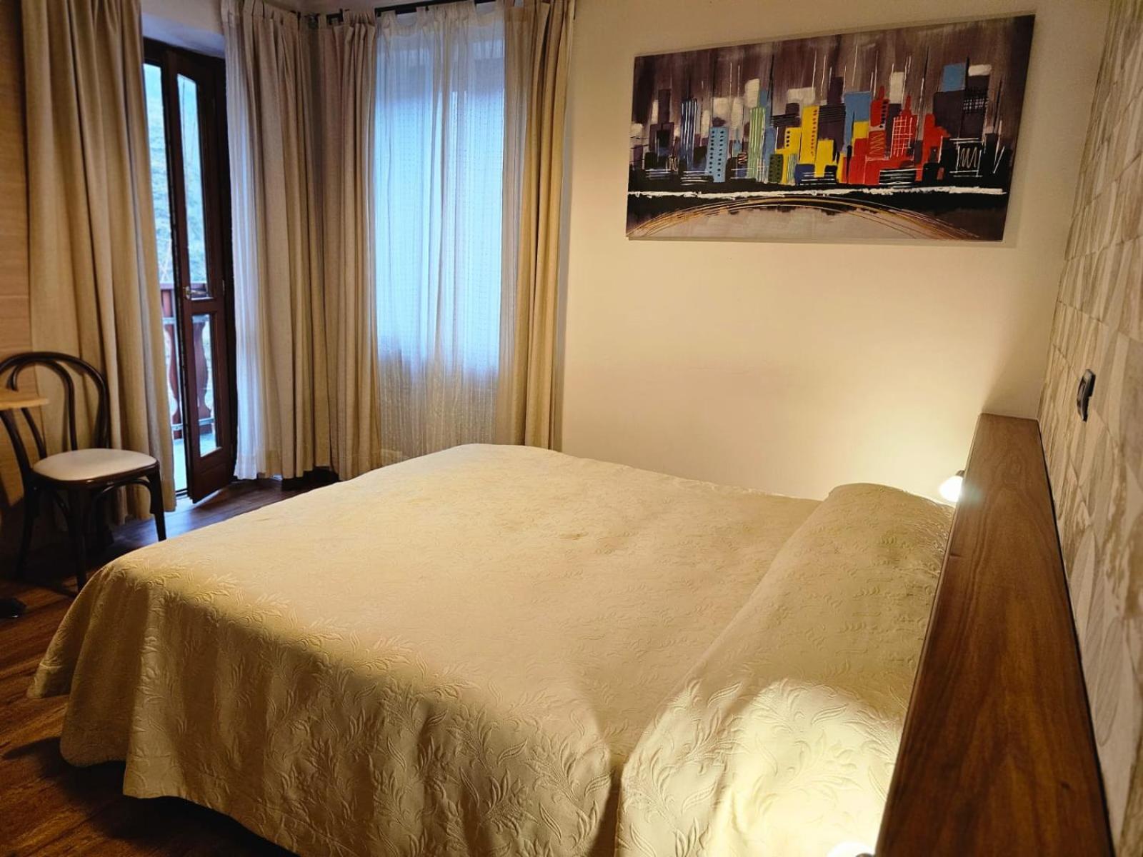 Hotel Bucaneve Bardonecchia Exteriör bild