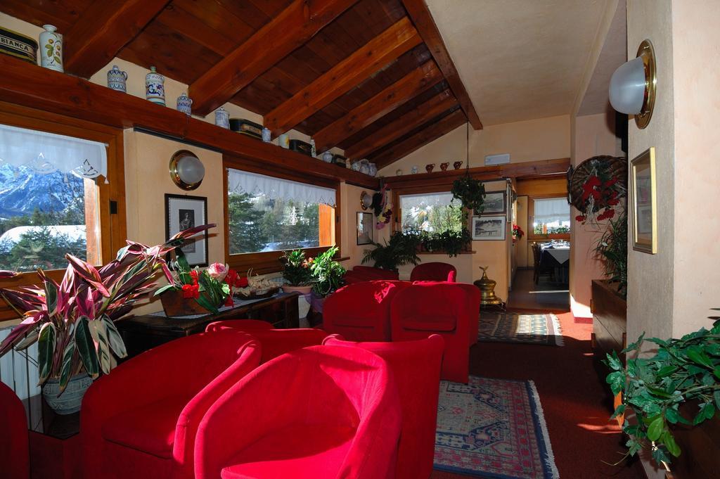 Hotel Bucaneve Bardonecchia Exteriör bild
