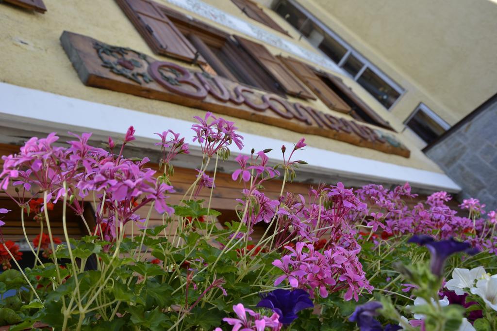 Hotel Bucaneve Bardonecchia Exteriör bild