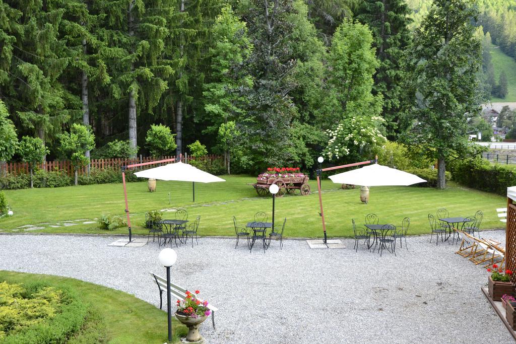 Hotel Bucaneve Bardonecchia Exteriör bild
