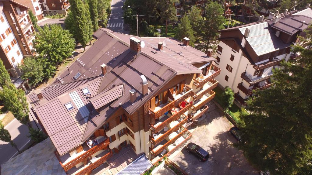 Hotel Bucaneve Bardonecchia Exteriör bild