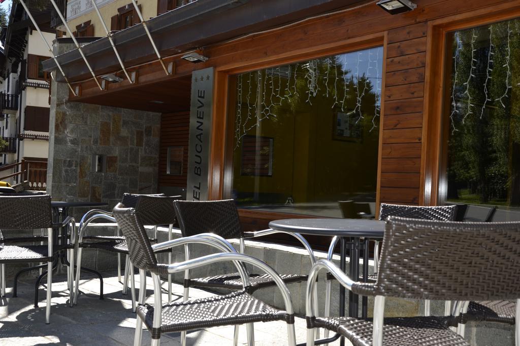 Hotel Bucaneve Bardonecchia Exteriör bild