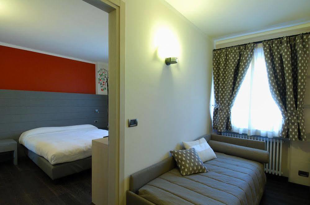 Hotel Bucaneve Bardonecchia Exteriör bild